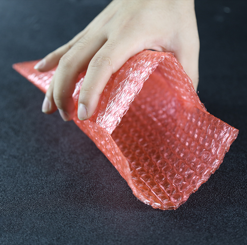 Red bubble bag
